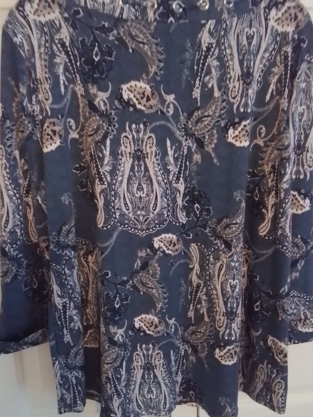 new directions Blue Paisley Grommet V-Neck Tunic - Picture 4 of 4